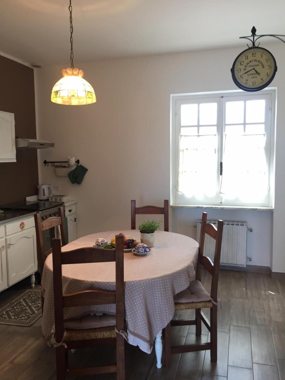 Alchimia House Apartment Cisano sul Neva Екстериор снимка