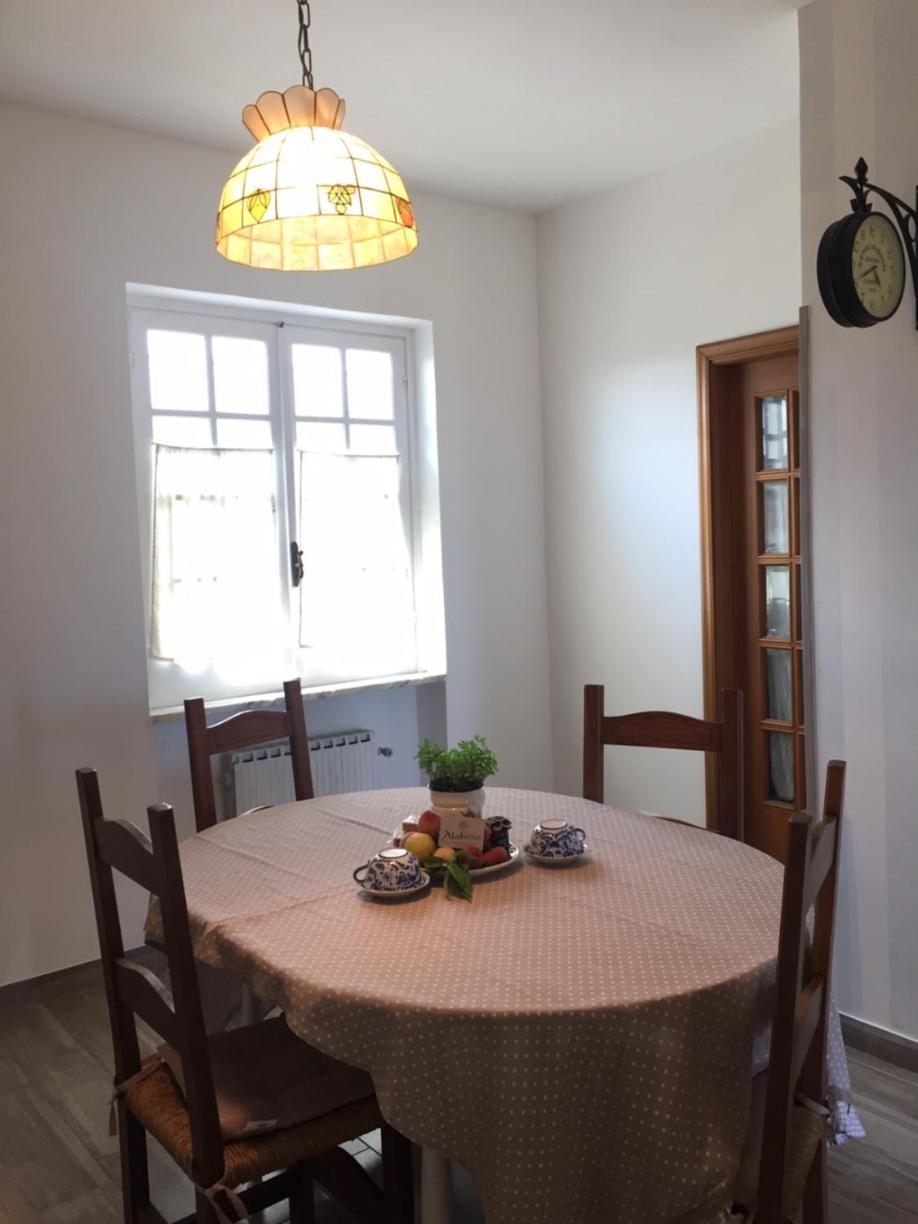 Alchimia House Apartment Cisano sul Neva Екстериор снимка